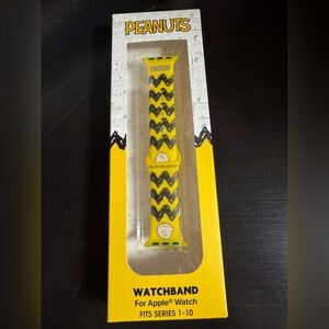 NWT Peanuts Apple Watch Band
